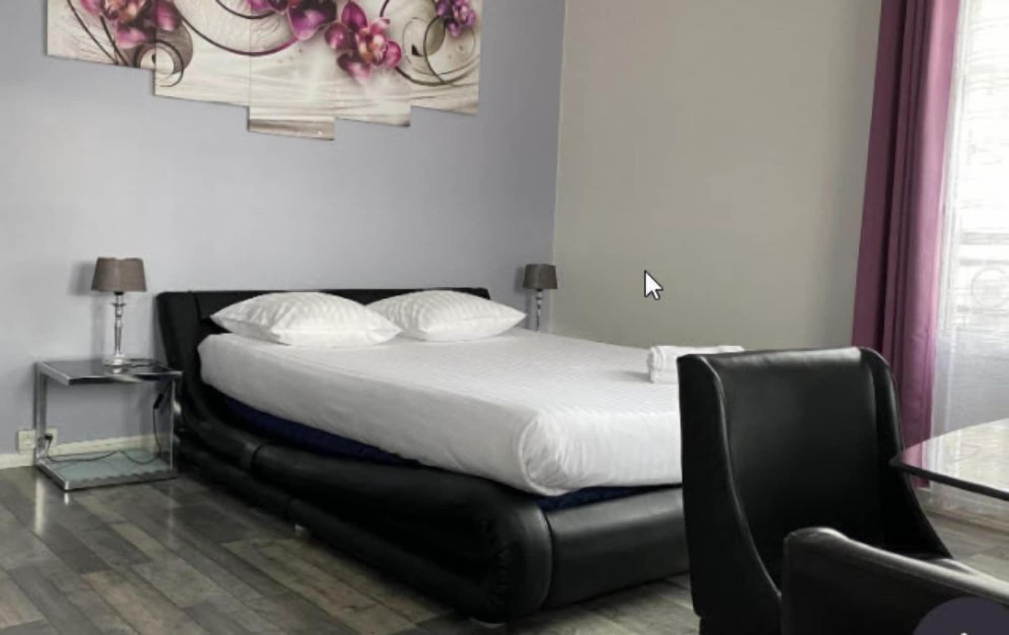 Logis Hotel Du Cirque Troyes Centre Historique 외부 사진