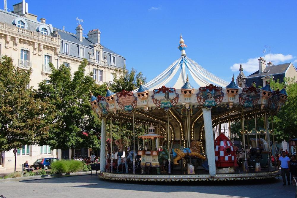 Logis Hotel Du Cirque Troyes Centre Historique 외부 사진